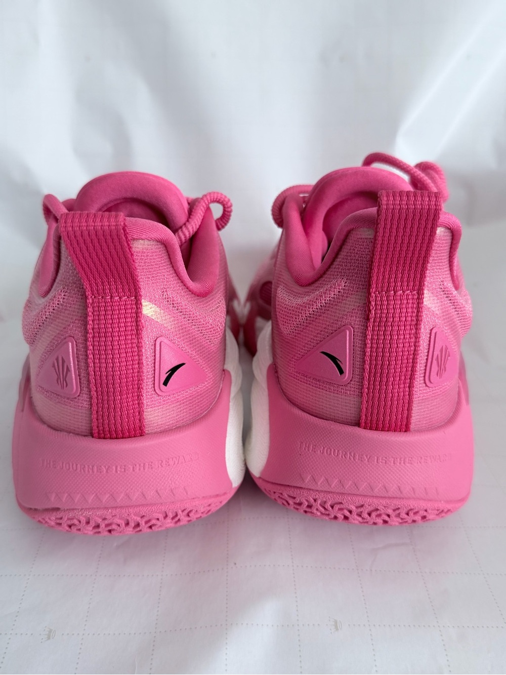 Nike Men's Pink Sneakers - Picture 3 of 4